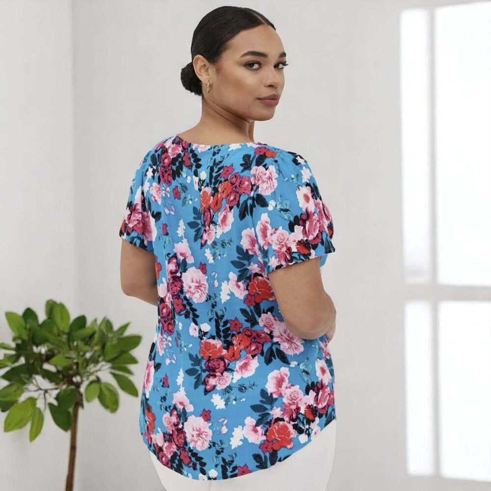 Torrid Blue Floral Button-Front Flutter Sleeve To… - image 5